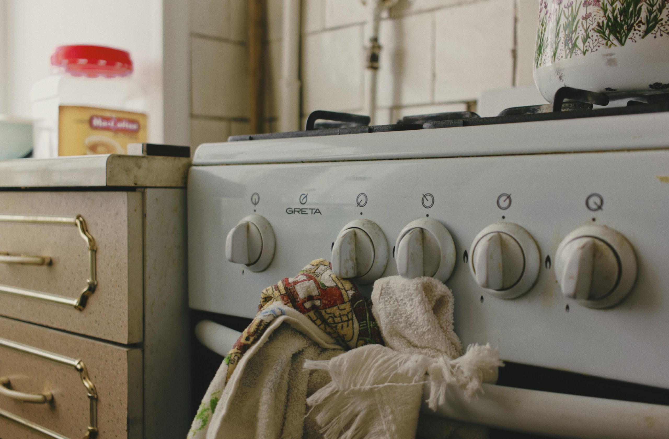 ✨ Why Clean Your Oven Without Chemicals?